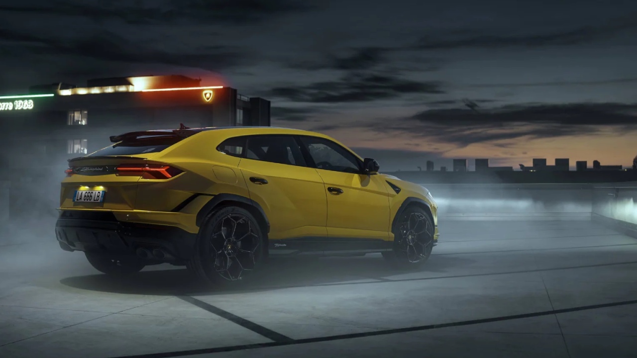 Prices and Specifications for Urus Performante 2023 in